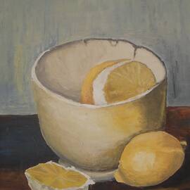 Lemon in a bowl by Vesna Antic