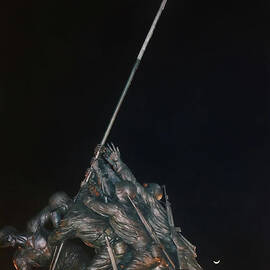 Night - Iwo Jima - Memorial