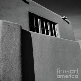 Santa Fe Wall BW