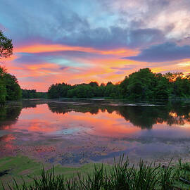 Sunset Beamer at the Sudbury Grist Mill Pond by Juergen Roth