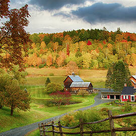 Vermont Sleepy Hollow in fall foliage