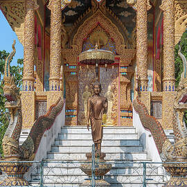 Wat Mae Faek Luang Phra Ubosot Entrance DTHCM1892 by Gerry Gantt