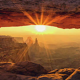 Mesa Arch Morning by Andrew Soundarajan