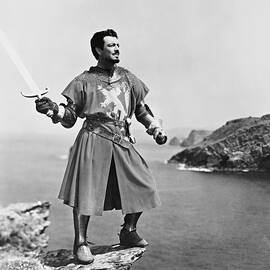 ROBERT TAYLOR in KNIGHTS OF THE ROUND TABLE -1953-. by Album