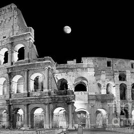 Ancient Rome in Black and White - Roman Colosseum at night