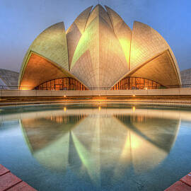 Bahai Temple by Sudiproyphotography