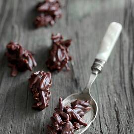 Chocolate Almond Clusters by Fotos Mit Geschmack