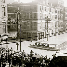 Cincinnati Under water by 