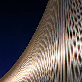 Curved Cladding by Kevin Button
