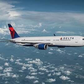 Delta Extended Range Boeing 767 by Erik Simonsen
