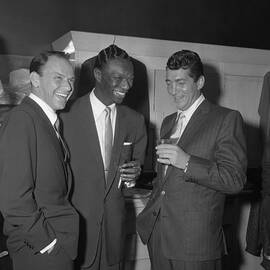 Frank Sinatra by Bettmann