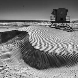 Grand View Chair by Aidong Ning