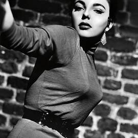 JOAN COLLINS in TURN THE KEY SOFTLY -1953-. by Album