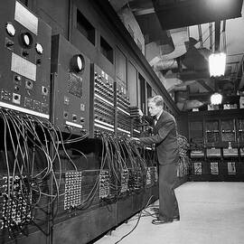 J.w. Mauchly With Early Computer by Bettmann