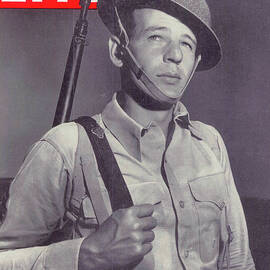 LIFE Cover: August 18, 1941 by George Strock