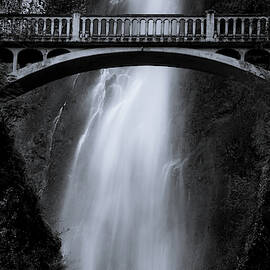 Lower Multnomah Falls by Nick Borelli