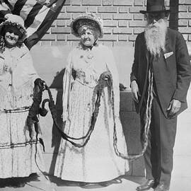 Man With Longest Beard Being Honored by Bettmann