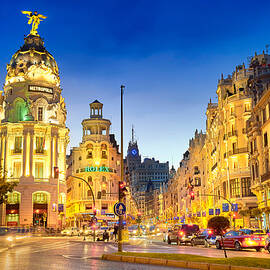 Metropolis Building At Evening, Gran by Jan Wlodarczyk