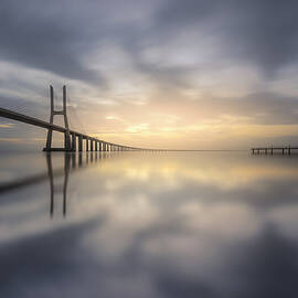 Mirroring by Jorge Ruiz Dueso