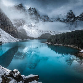 Moraine Lake by Timo Heinz