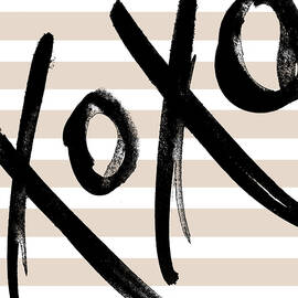 Neutral Glam Xoxo by Sd Graphics Studio