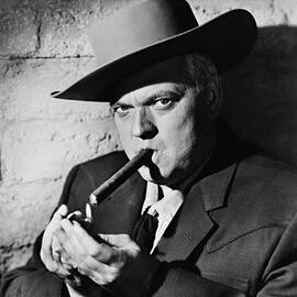ORSON WELLES in MAN IN THE SHADOW -1957-. by Album