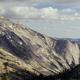 Panorama From Olmsted Point by By Sathish Jothikumar