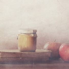 Recipe With Apples by Delphine Devos
