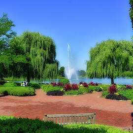 September Fountain Crescent Garden Chicago Botanic Garden 02 by Thomas Woolworth