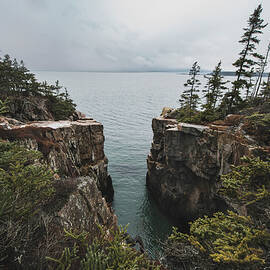 The Raven's Nest, Rugged Maine Coastline In Acadia N.p. by Cavan Images