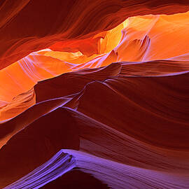 Upper Antelope Canyon by Giovanni Allievi