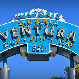 Ventura Sign by Glenn McCarthy Art and Photography