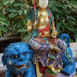 Wat Doi Suthep Buddhist Sculpture by Bob Phillips