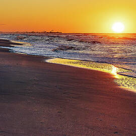 Crescent Beach Sunrise by Jerry Stueve