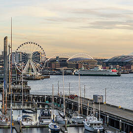 Seattle Waterfront by Tim Reagan