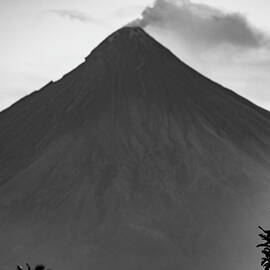 The Mayon Volcano  by Bill Rogers