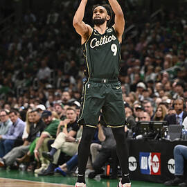 Derrick White by David Dow