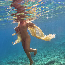 Underwater beauty by Manolis Tsantakis