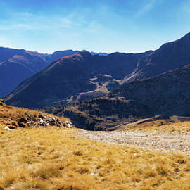 Solar viewpoint of Tristaina, Arcalis, Andorra - Orton glow Edit by Jordi Carrio Jamila