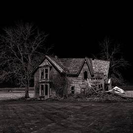 Abandon House by Old Photo Gear