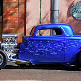 Rusty Hot Rod by Dave Lindsay