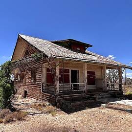Abandoned Desert House by Collin Westphal