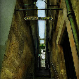 Anchor Close from Cockburn Street, Edinburgh by Yvonne Johnstone