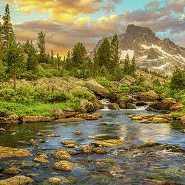 Banner Peak Reveal - Sierras by Kenneth Everett