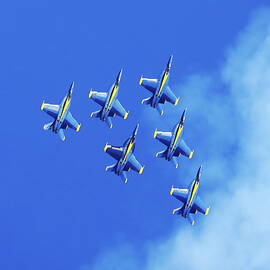 Blue angels fighters at Miramar airshow by Alex Nikitsin