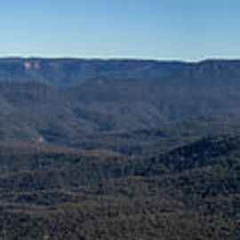 Blue Mountains Panorama by Suzanne Luft