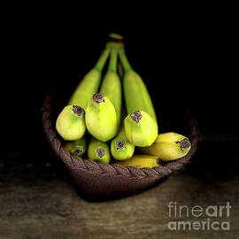 Bunch Of Bananas In A Bowl by Nina Prommer