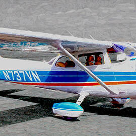 Cessna 172n  737 Painting