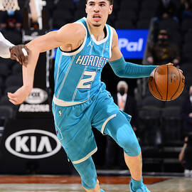 Charlotte Hornets v Phoenix Suns by Barry Gossage