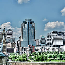 Cincinnati Skyline by Sharon Popek